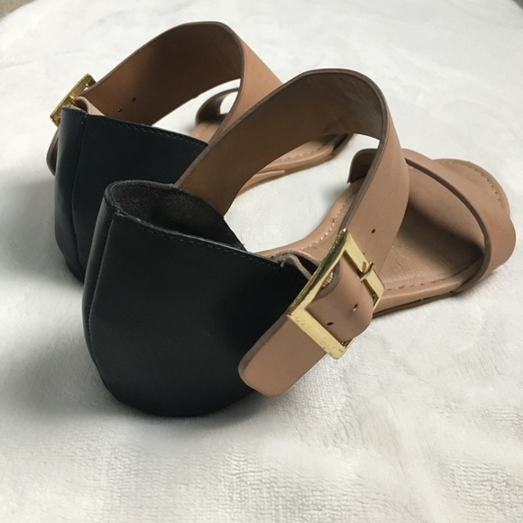 Neutral Color Block Sandals - Picture 2 of 3